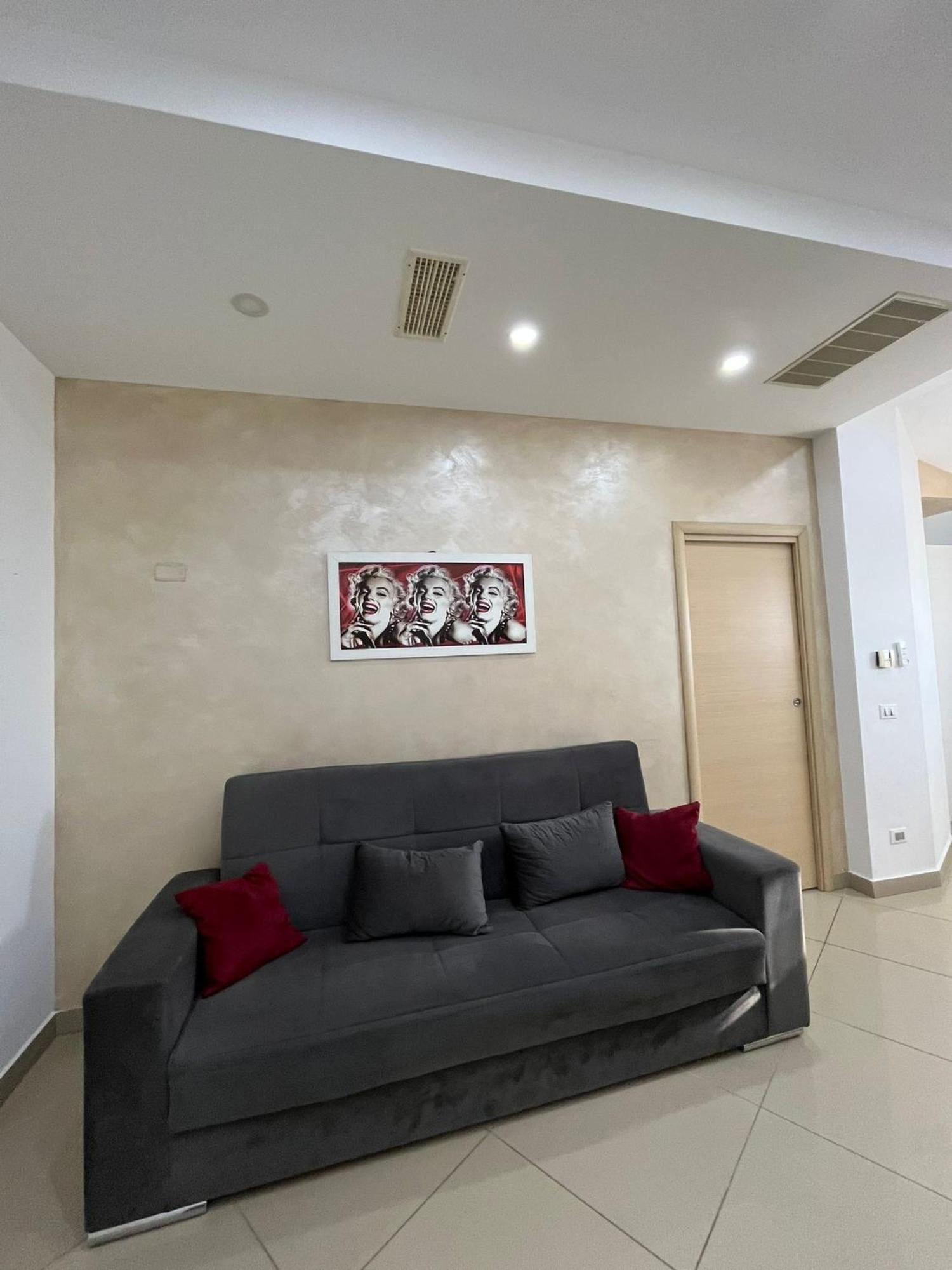 Casa Vacanza Helios Leonforte Exterior foto